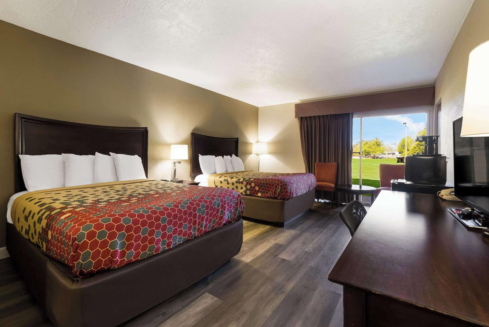 Habitación Econo Lodge - Perry National Fair Ground Area