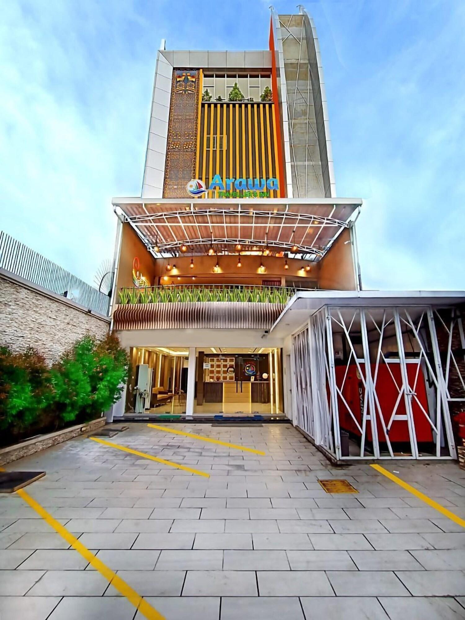 Vista Exterior Arawa Traveller's Inn Makassar - Hostel