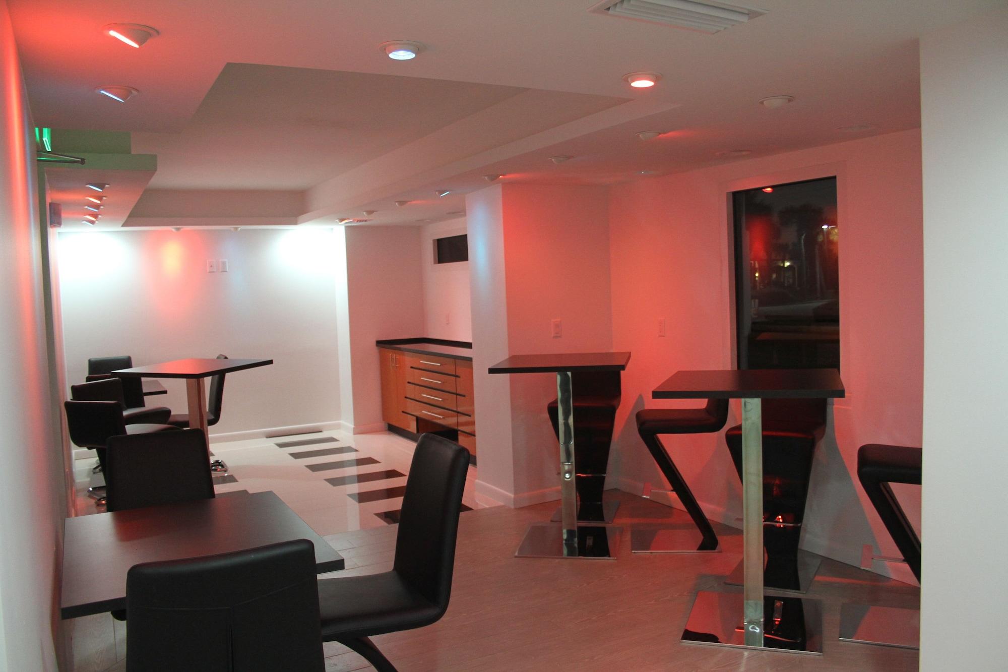 Restaurant Lotus Boutique Inn & Suites