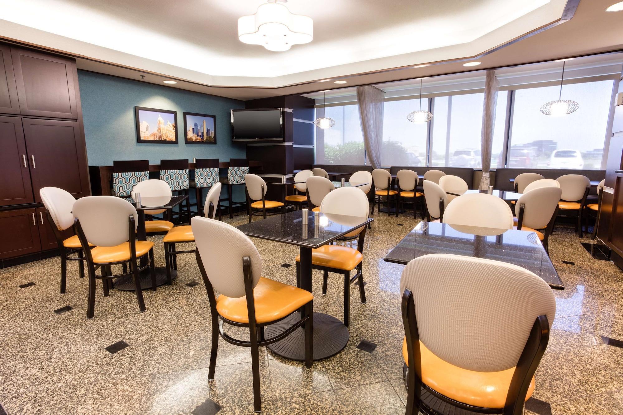 Restaurant Drury Inn & Suites Kansas City Airport