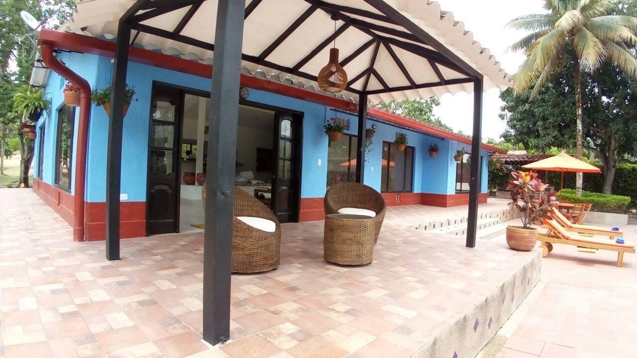 Vista Exterior Manati - Finca Hotel
