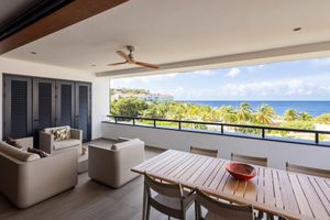Renta temporal - NEW Luxury Ocean View Stay at The Shore Blue Bay