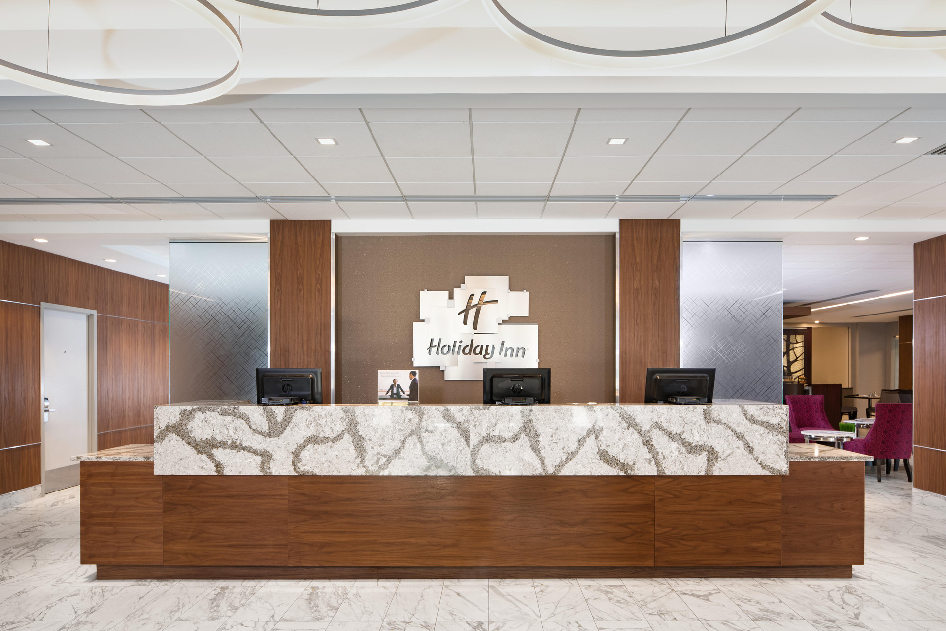 Vista Lobby Holiday Inn Washington-College Pk (I-95) by IHG