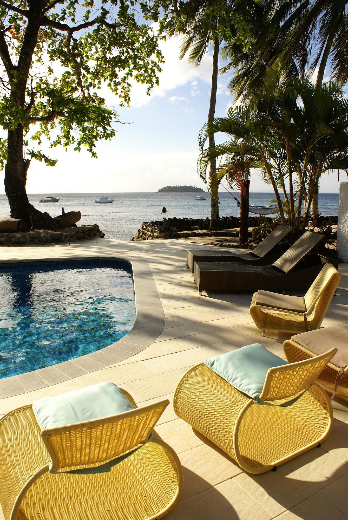 Vista Piscina Garden Island Resort