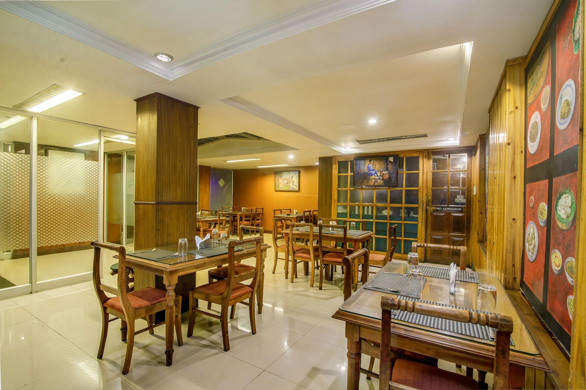 Restaurant Muscatel Himalayan Resort