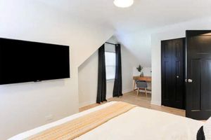 Alquiler Vacacional - Lofty Urban Retreat