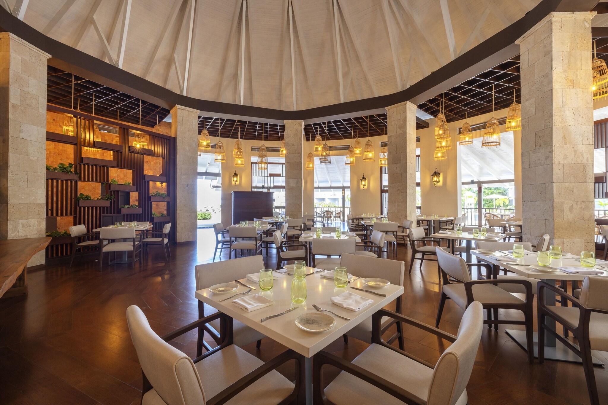 Restaurant Hideaway at Royalton Blue Waters, An Autograph Collection all-Inclusive Resort - Adults Only