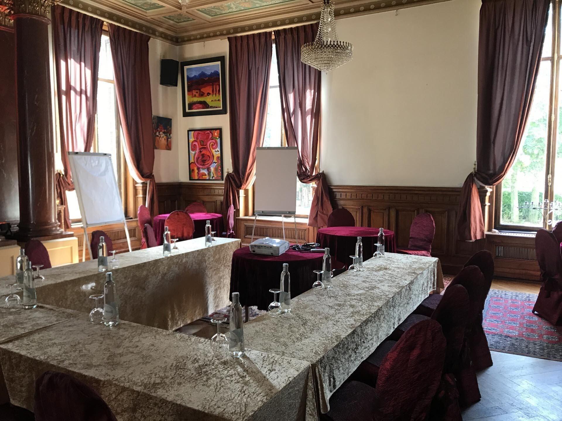 Sala de Reuniones Domaine de Beaupré, The Originals Relais