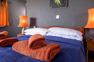 Alquiler Vacacional - Lovely 13-bed Complex on Cape Point Beach, Bakau - Bojang River Lodge