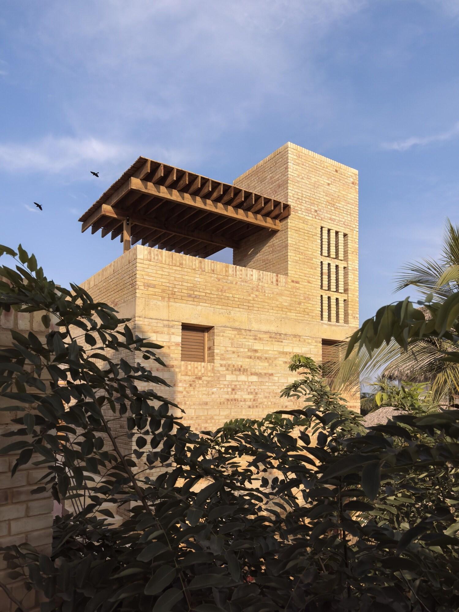 Varios Torrearena Design Hotel