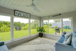 Alquiler Vacacional - Port Charlotte Home w/ Sunroom, Grill & Fire Pit!