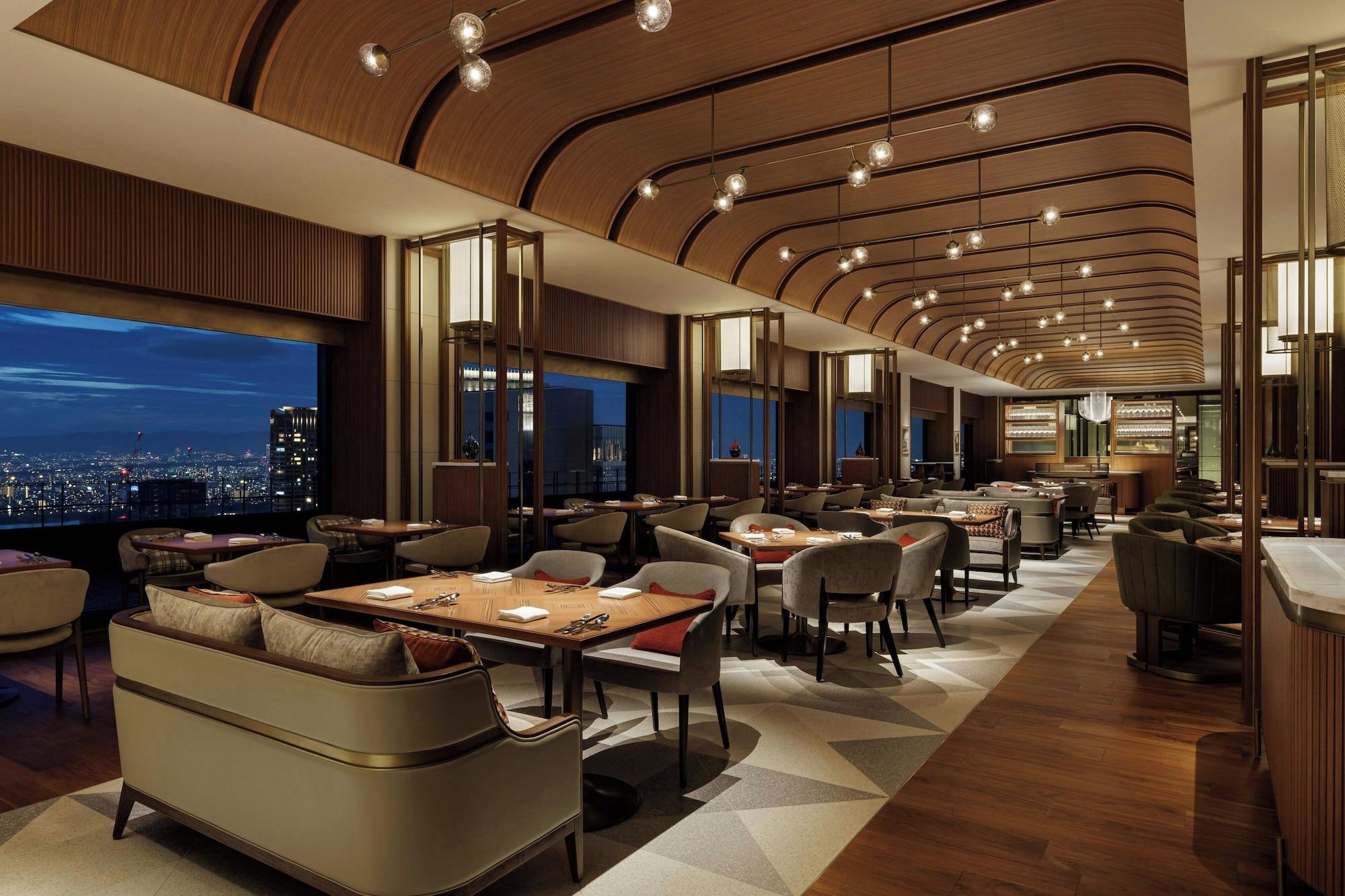 Restaurant THE OSAKA STATION HOTEL, Autograph Collection