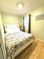 Alquiler Vacacional - Charming Full Home in Downtown Escanaba – Walk to Beach, Park, and Marina!