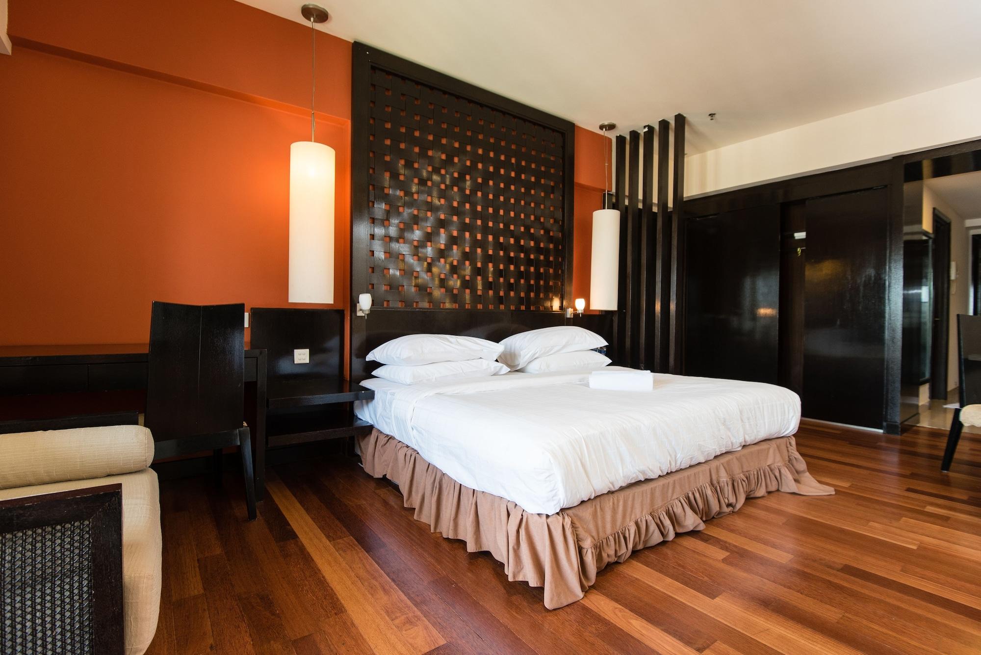 Varios W Studio Resort Suites at Pyramid Tower