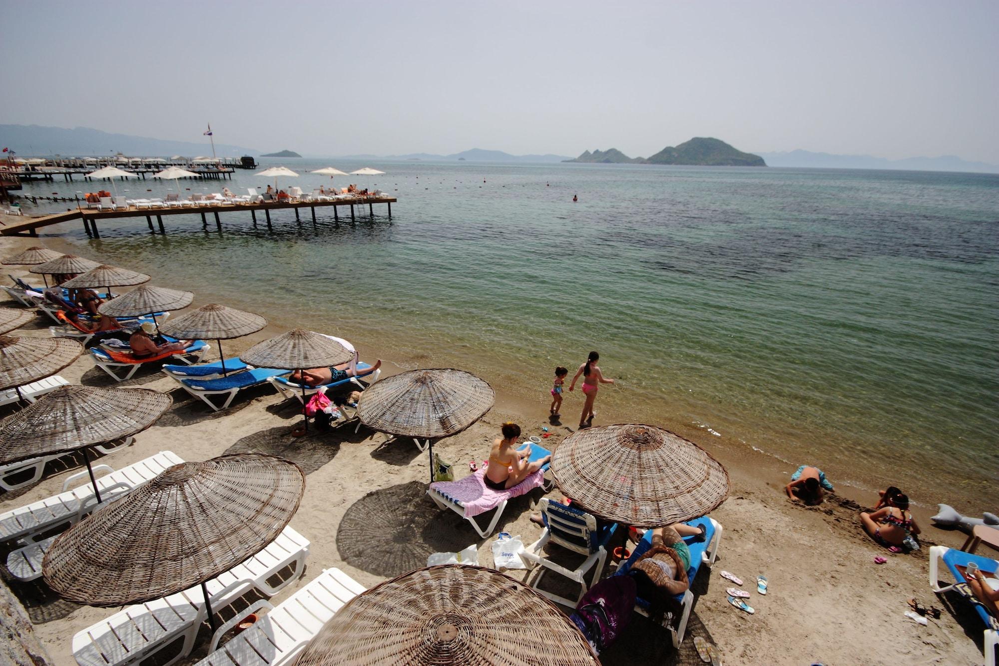 Playa Dragut Point North Hotel