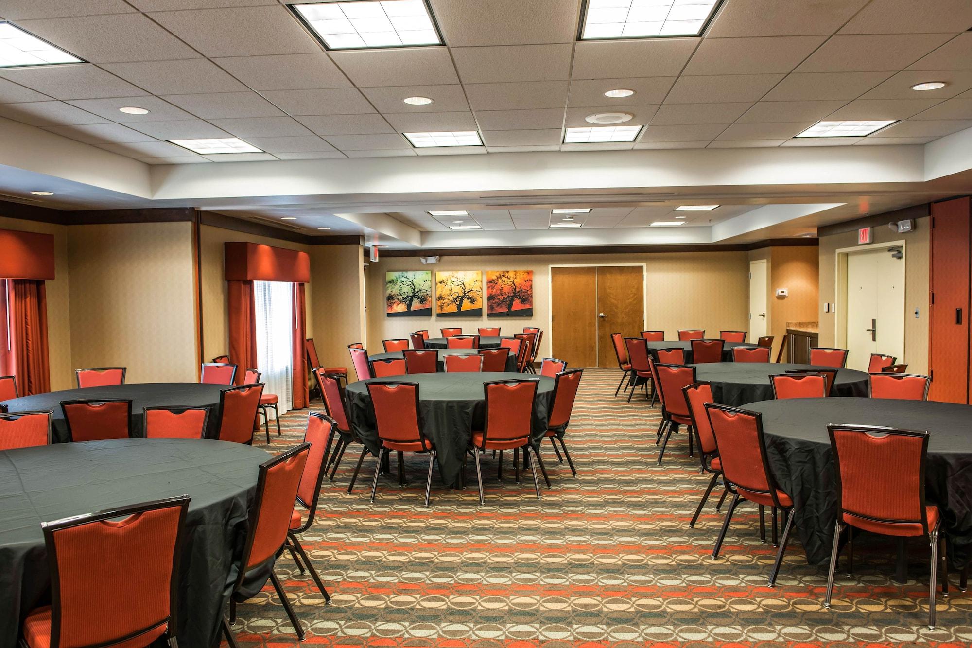 Sala de Reuniones Holiday Inn Indianapolis Downtown by IHG