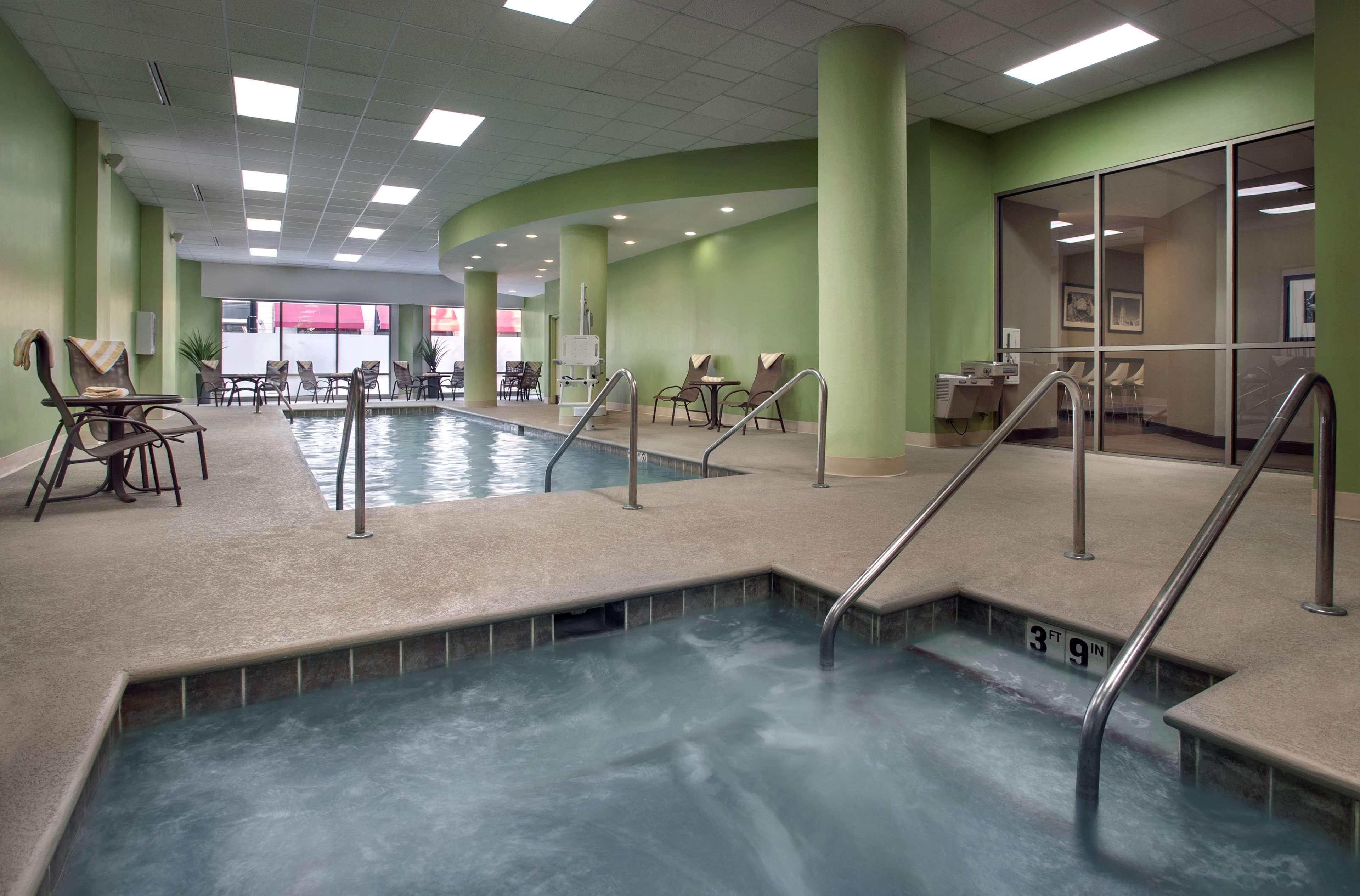 Vista Piscina Hampton Inn & Suites Milwaukee Downtown
