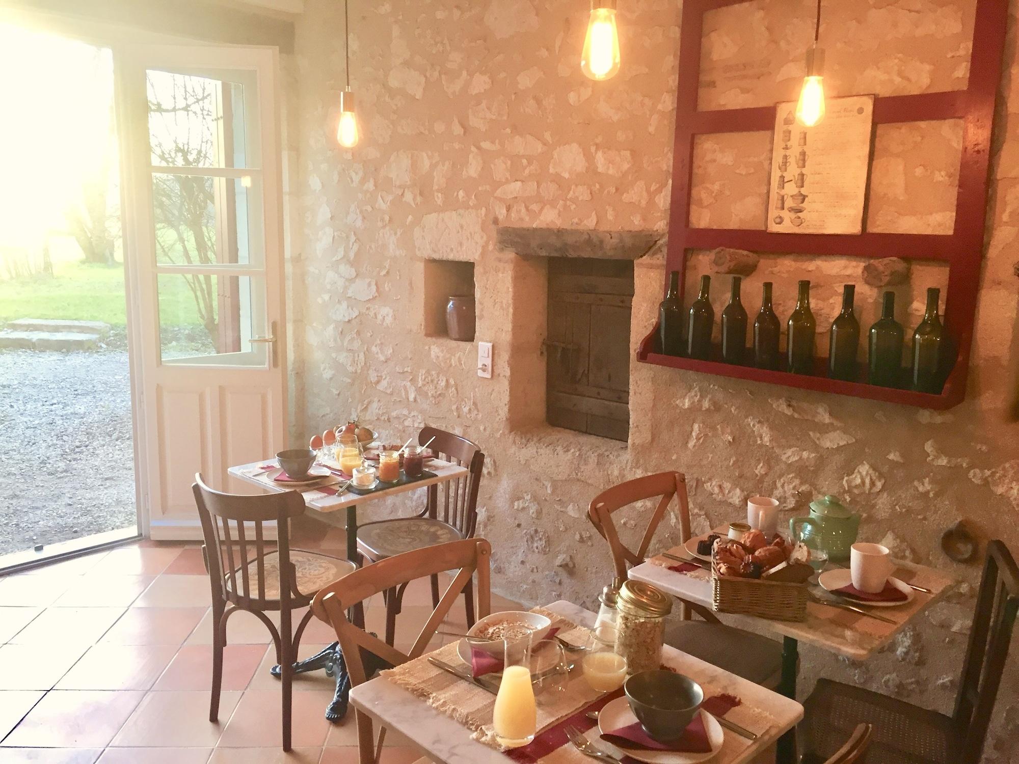 Restaurant LA CARRETERIE - Maison de Familles
