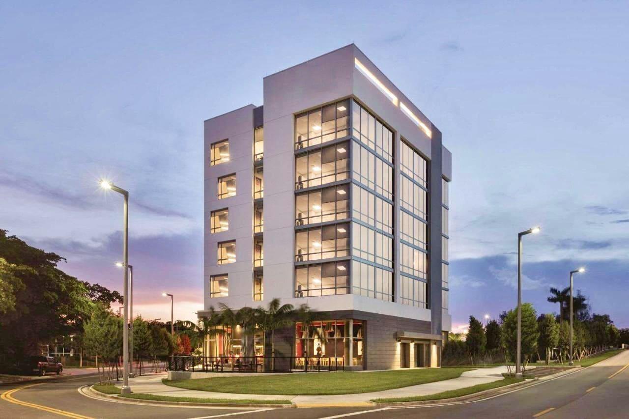 Varios Kompose Boutique Hotel Miami Airport