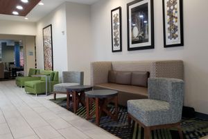 Alojamiento - Holiday Inn Express Hotel & Suites Weslaco by IHG
