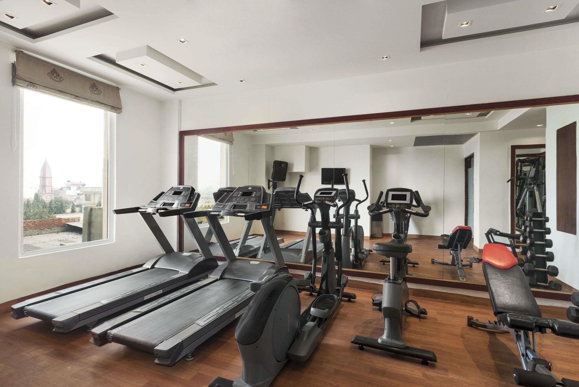 Gimnasio Days Hotel by Wyndham Panipat