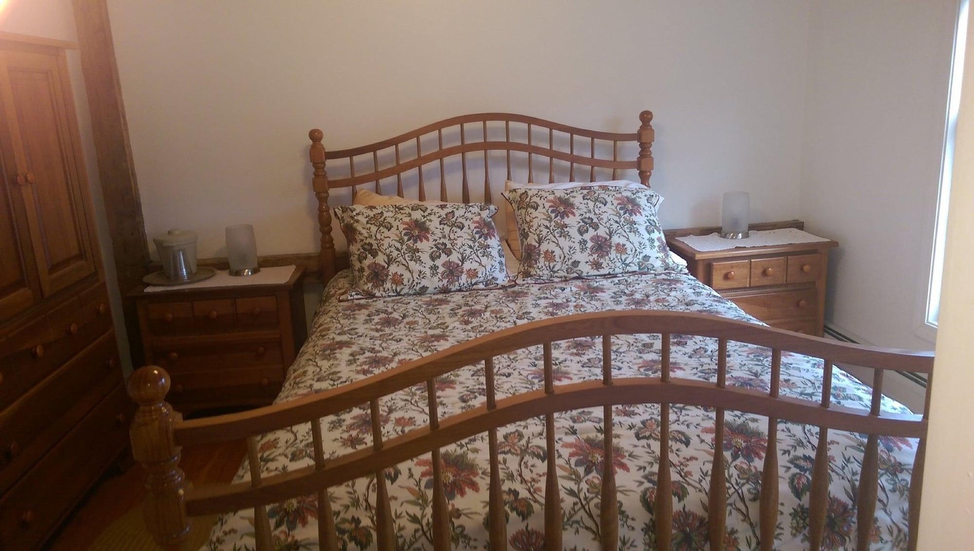 Habitación Locust Tree Bed and Breakfast LLC