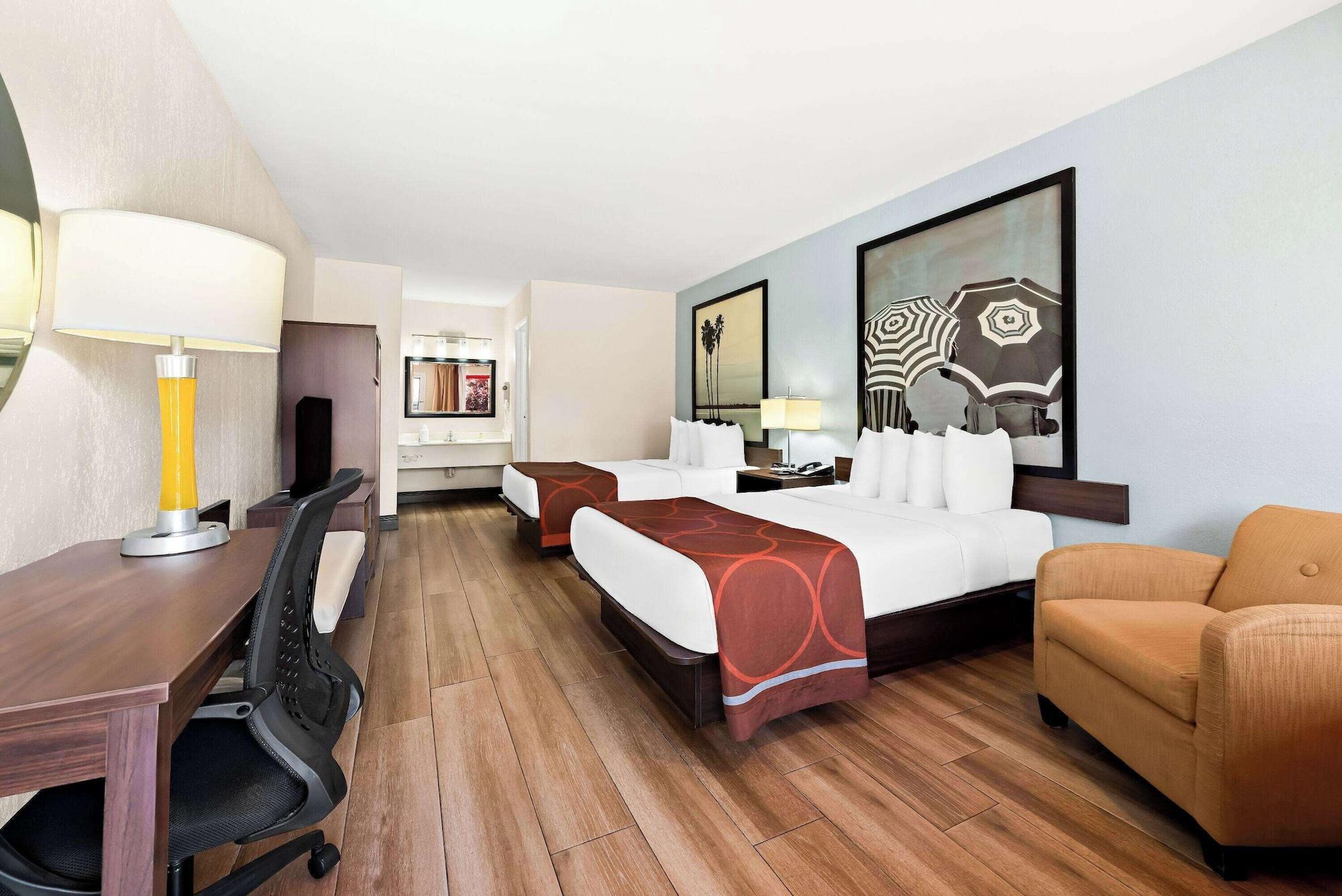 Varios Super 8 by Wyndham Florida City/Gateway to Keys/Everglades
