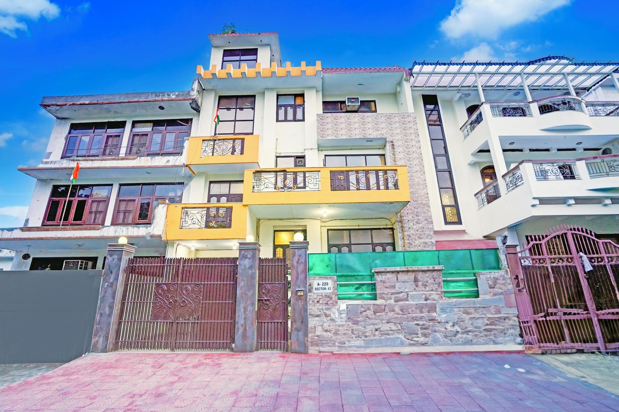 Vista Exterior The Everest 43