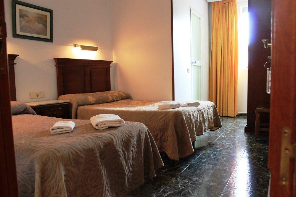 Varios Hostal Conchita Legazpi