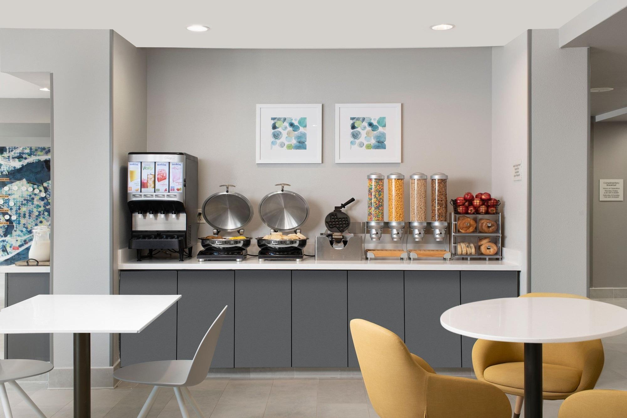 Restaurant TownePlace Suites by Marriott Galveston Island