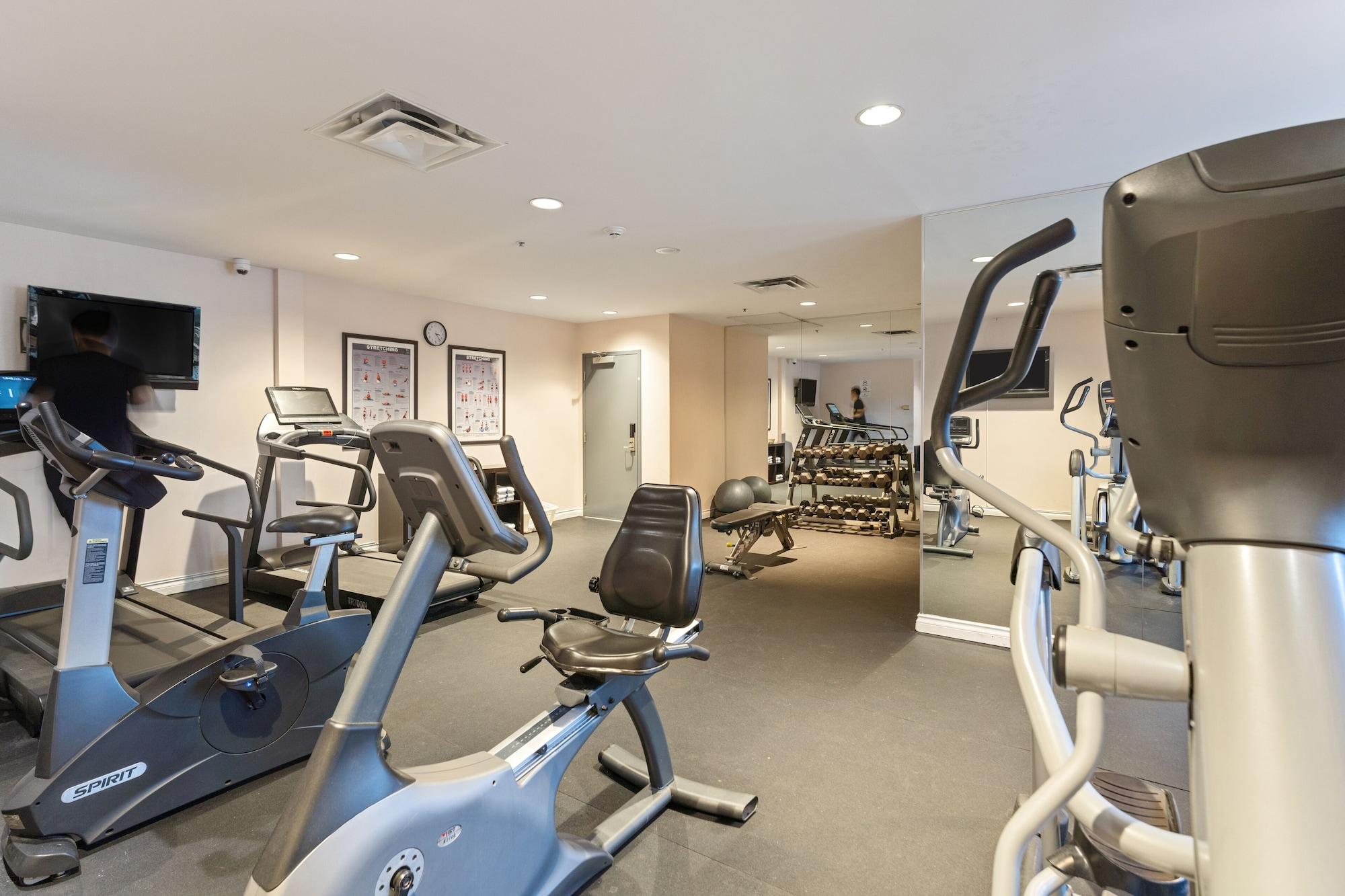 Gimnasio Executive Hotel Vancouver Airport
