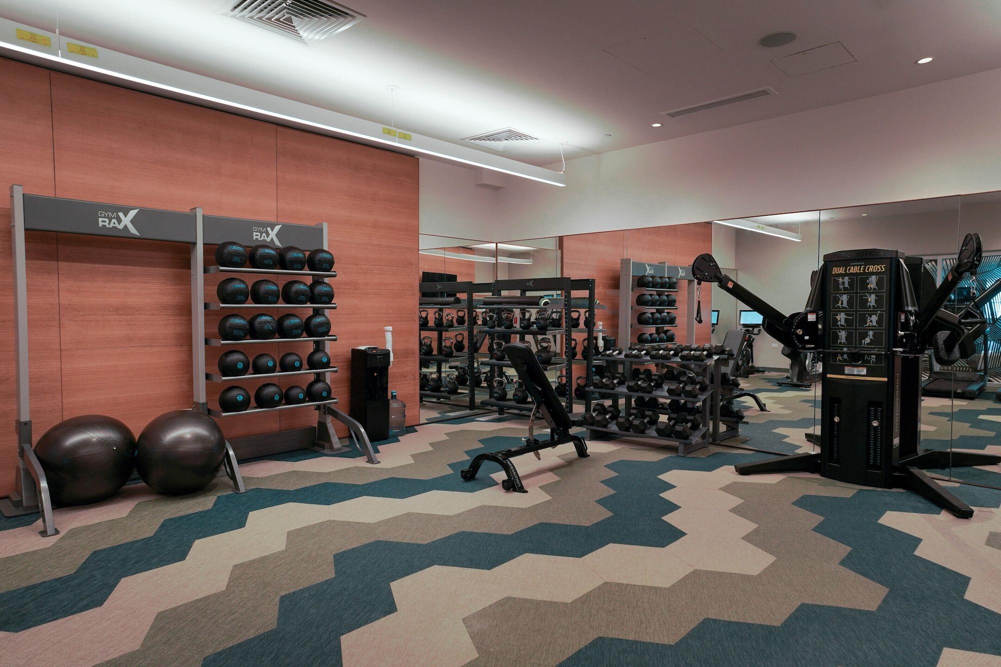 Gimnasio Crowne Plaza Resort Guam by IHG