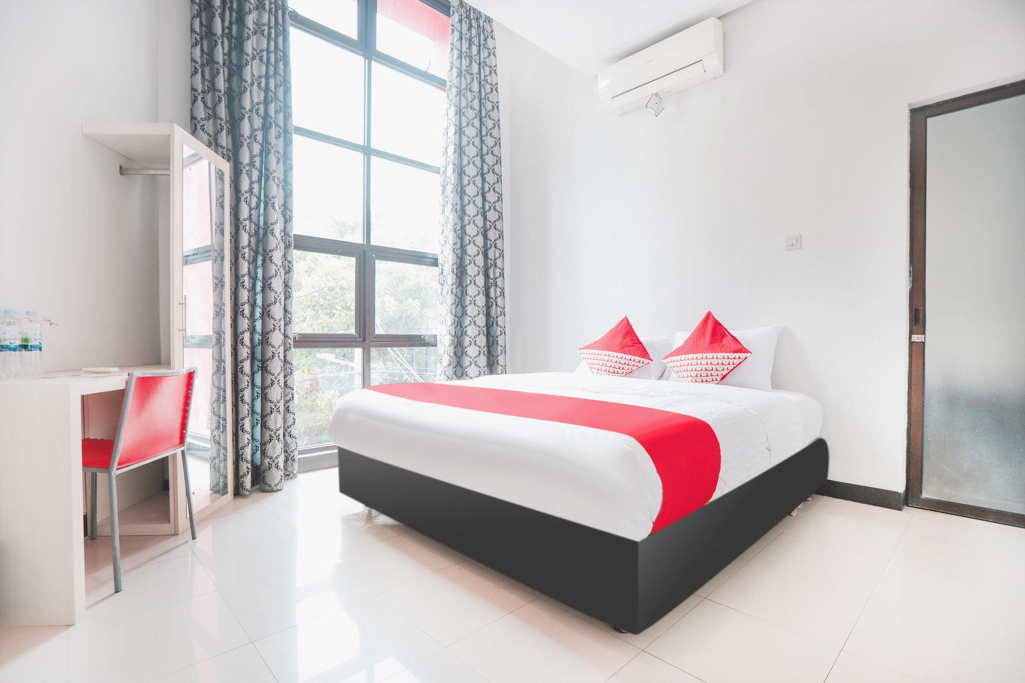 Varios Hotel O Cempaka Place Homestay