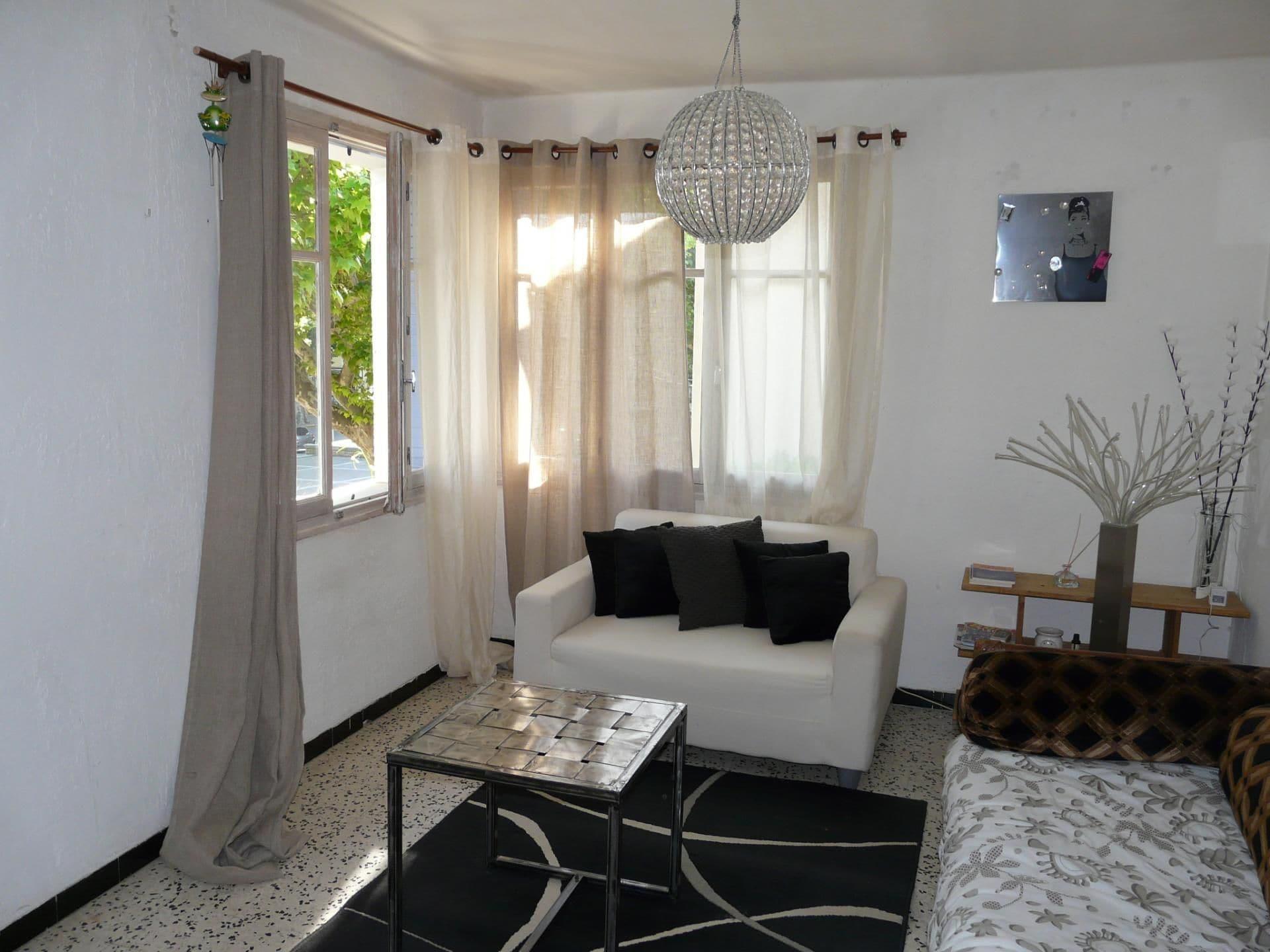 Varios Côté Jardin B&B