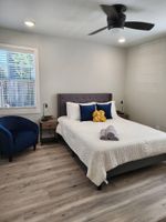 Alquiler Vacacional - Midtown Cozy Hideaway-Mins to Downtown, Med Center, Sports Venues Turkey Leg Hut