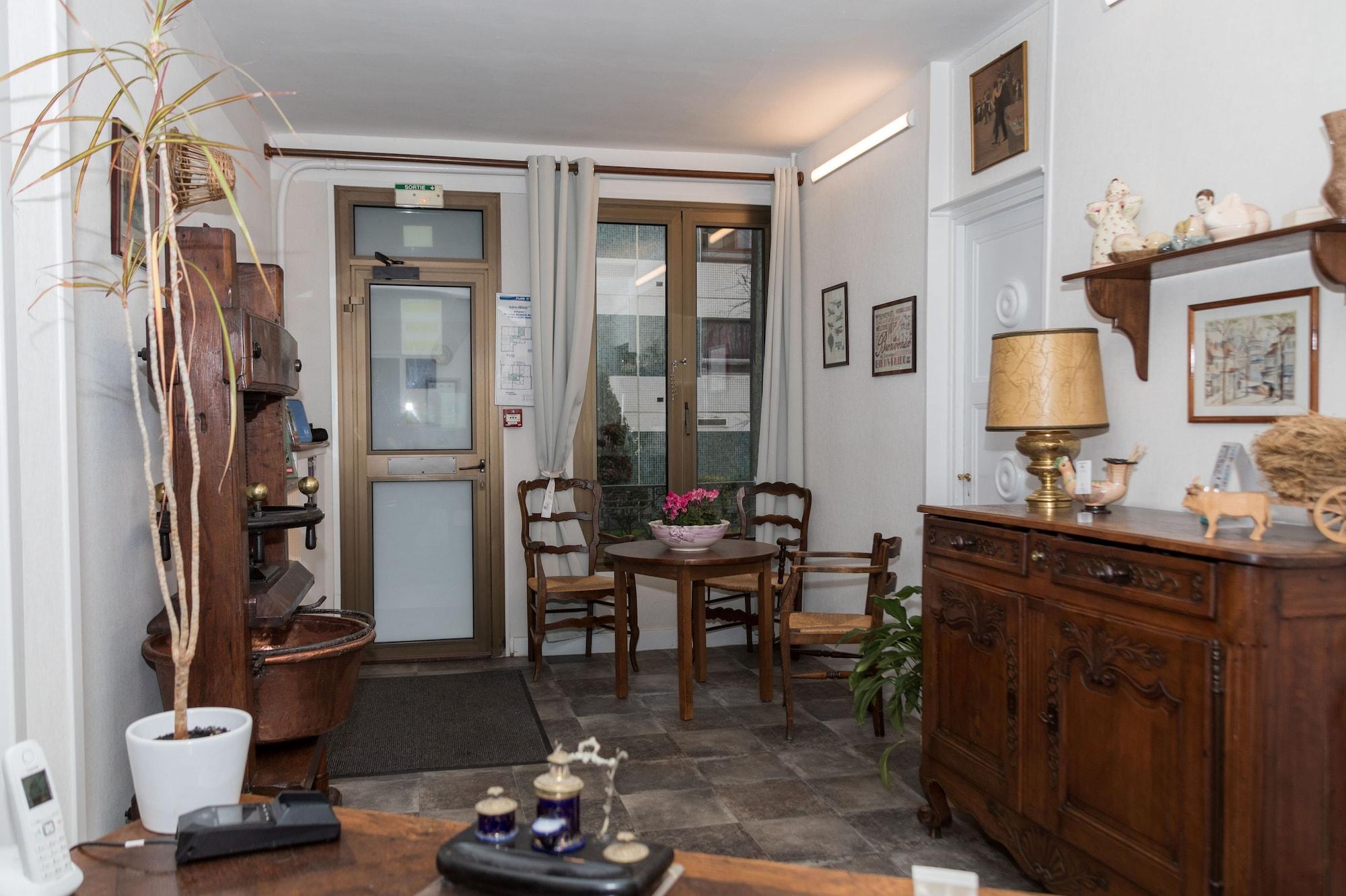 Vista Lobby Citotel Aero Hotel