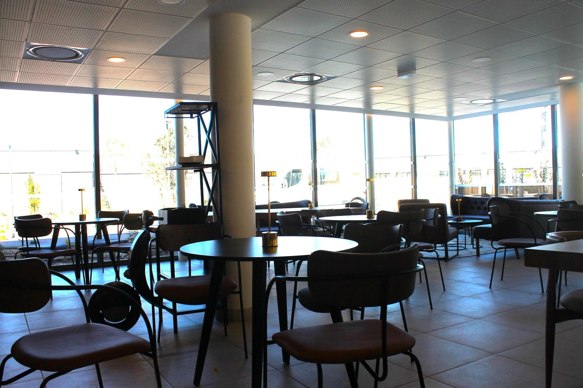 Sala de Reuniones Adonis le Castellet