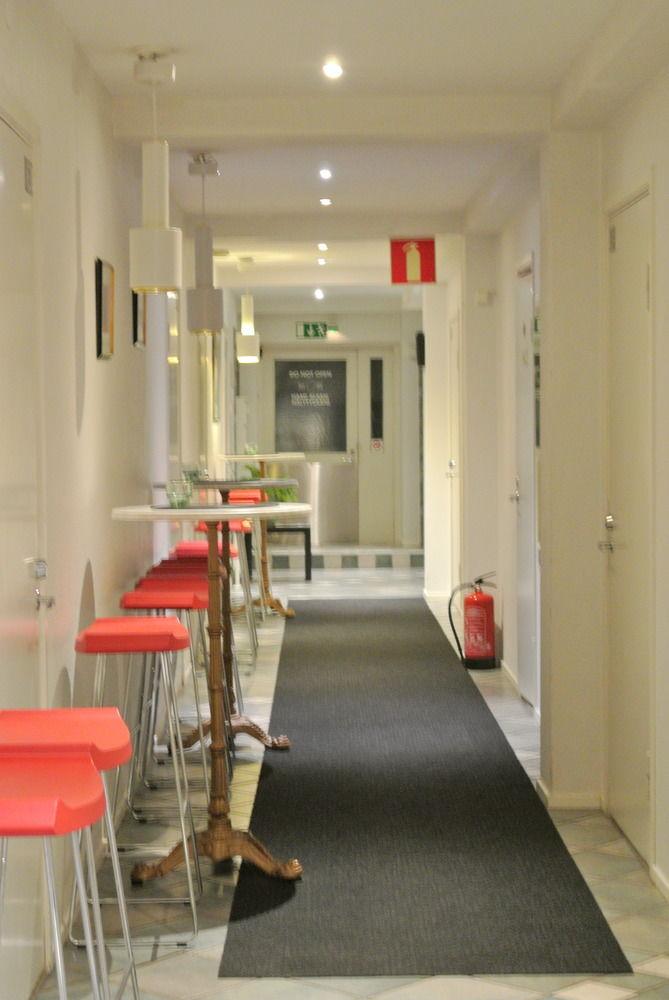Varios Hotel Harriet