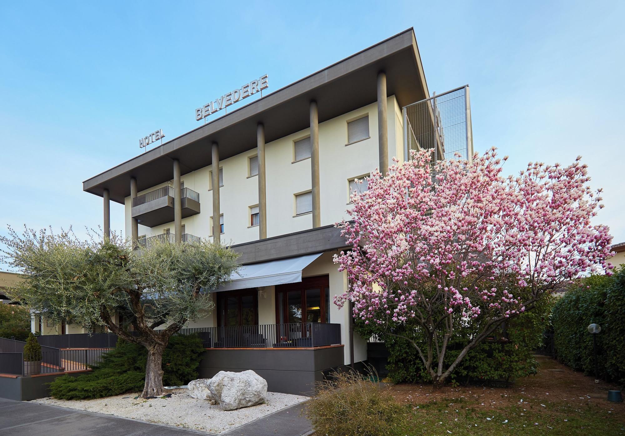 Varios Albergo Ristorante Belvedere