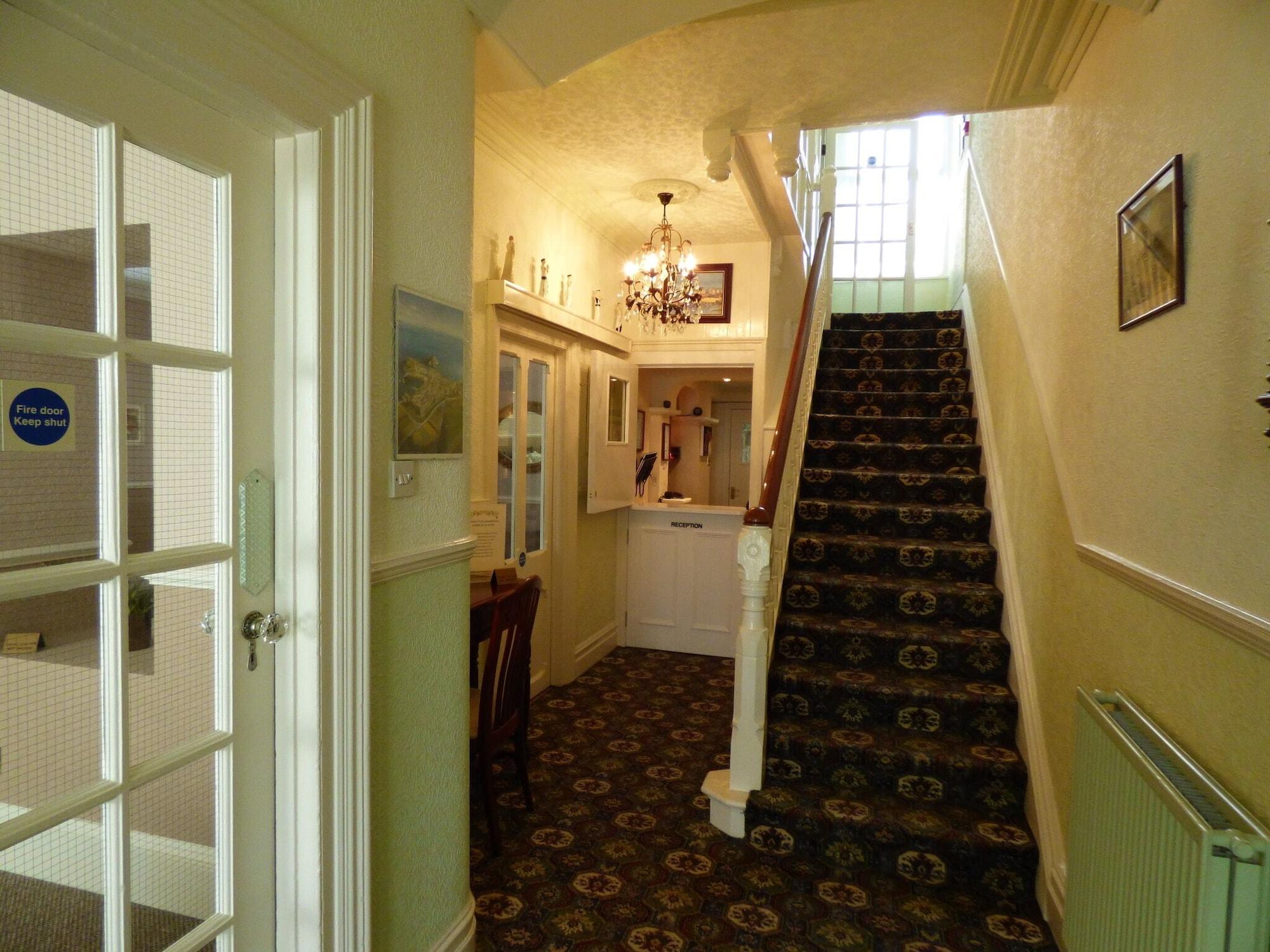 Vista Lobby The Southcliff
