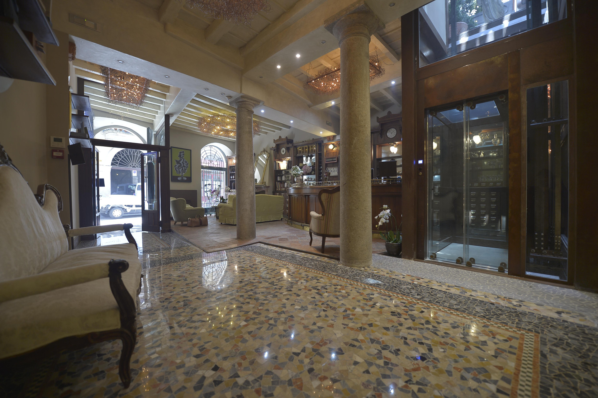 Vista Lobby Santa Marta Suites