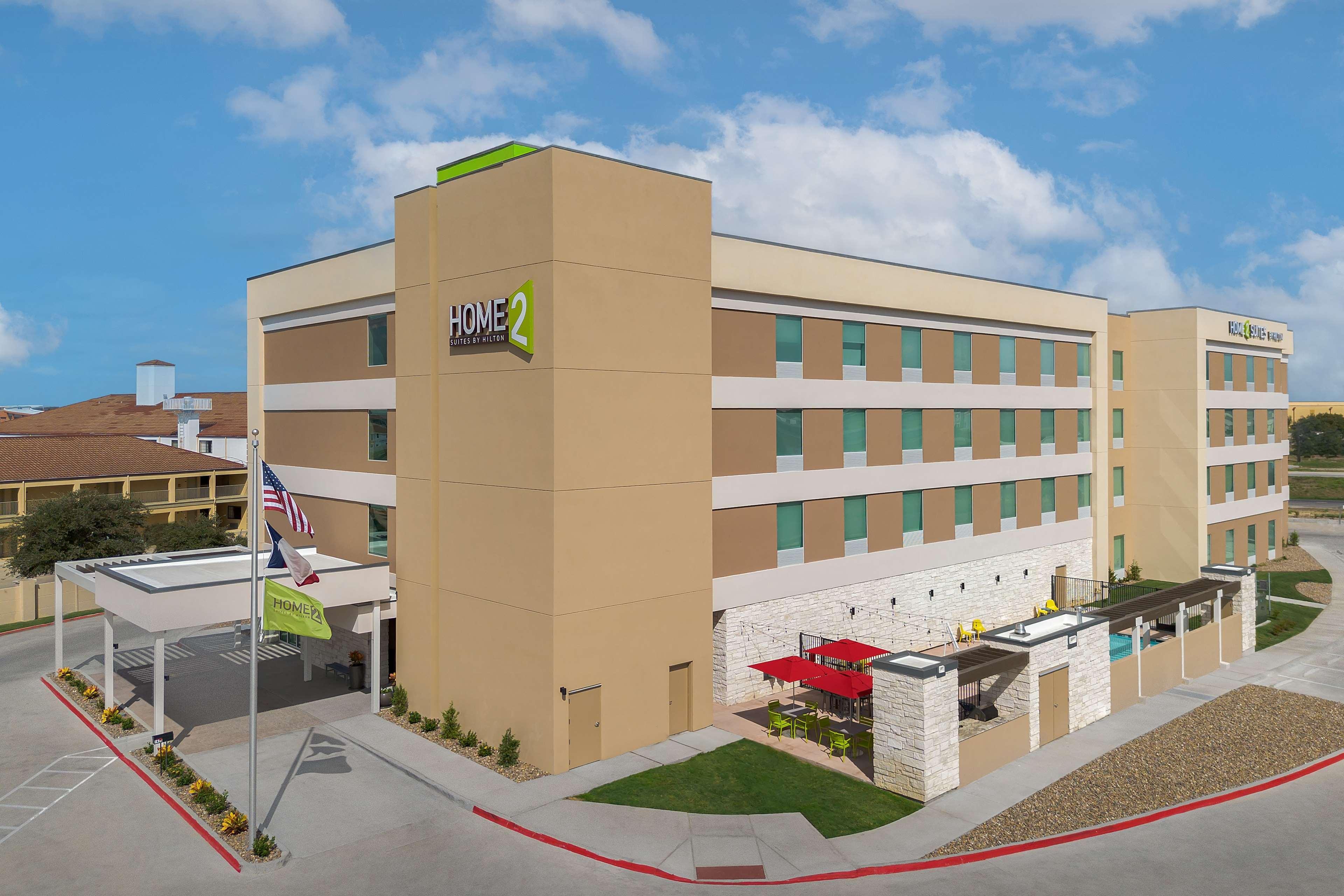 Vista Exterior Home2 Suites By Hilton Laredo North