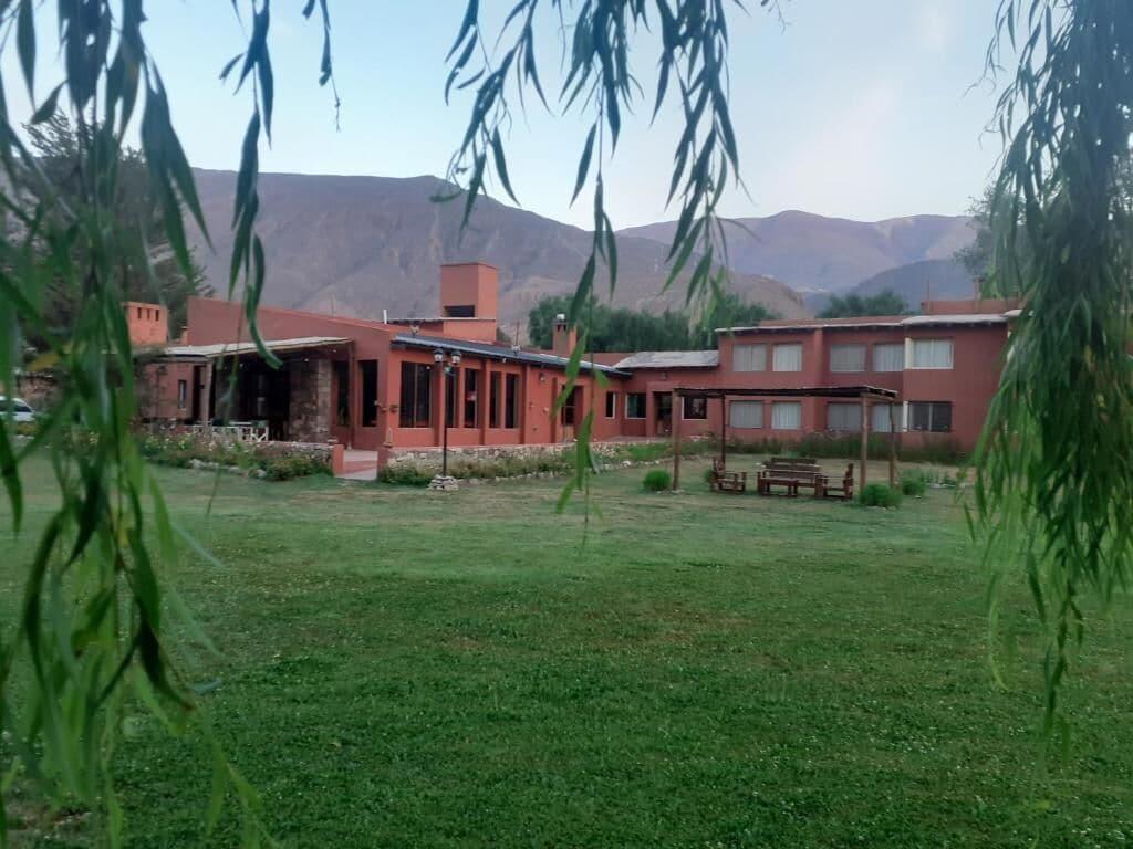 Vista Exterior Hotel Punta Corral