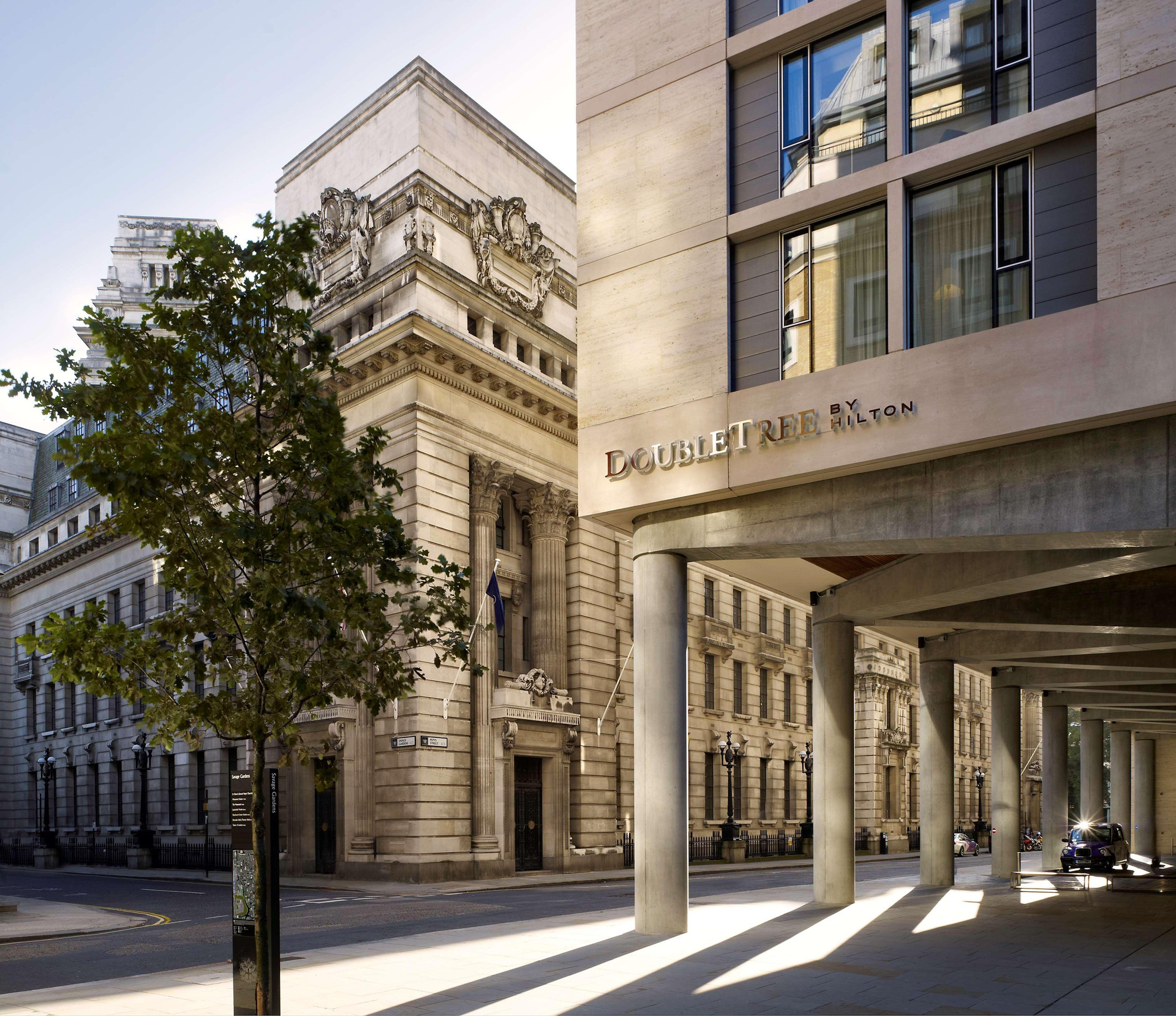 Vista Exterior DoubleTree by Hilton Hotel London -Tower of London