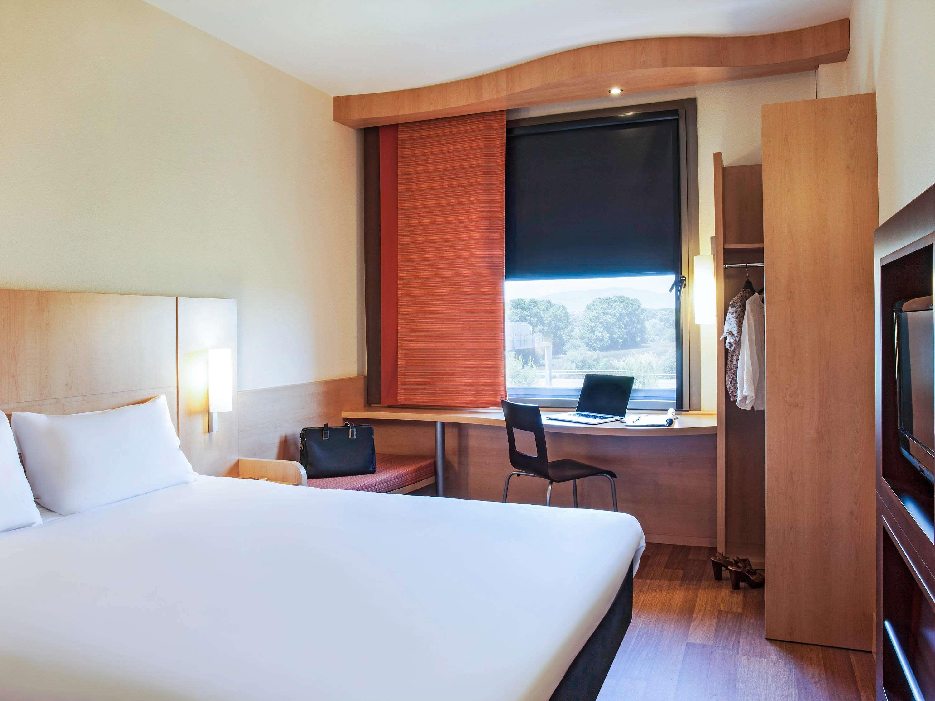 Vista Exterior ibis Barcelona Mollet