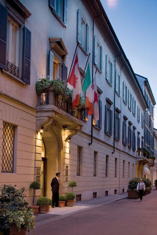 Vista da fachada Four Seasons Hotel Milano