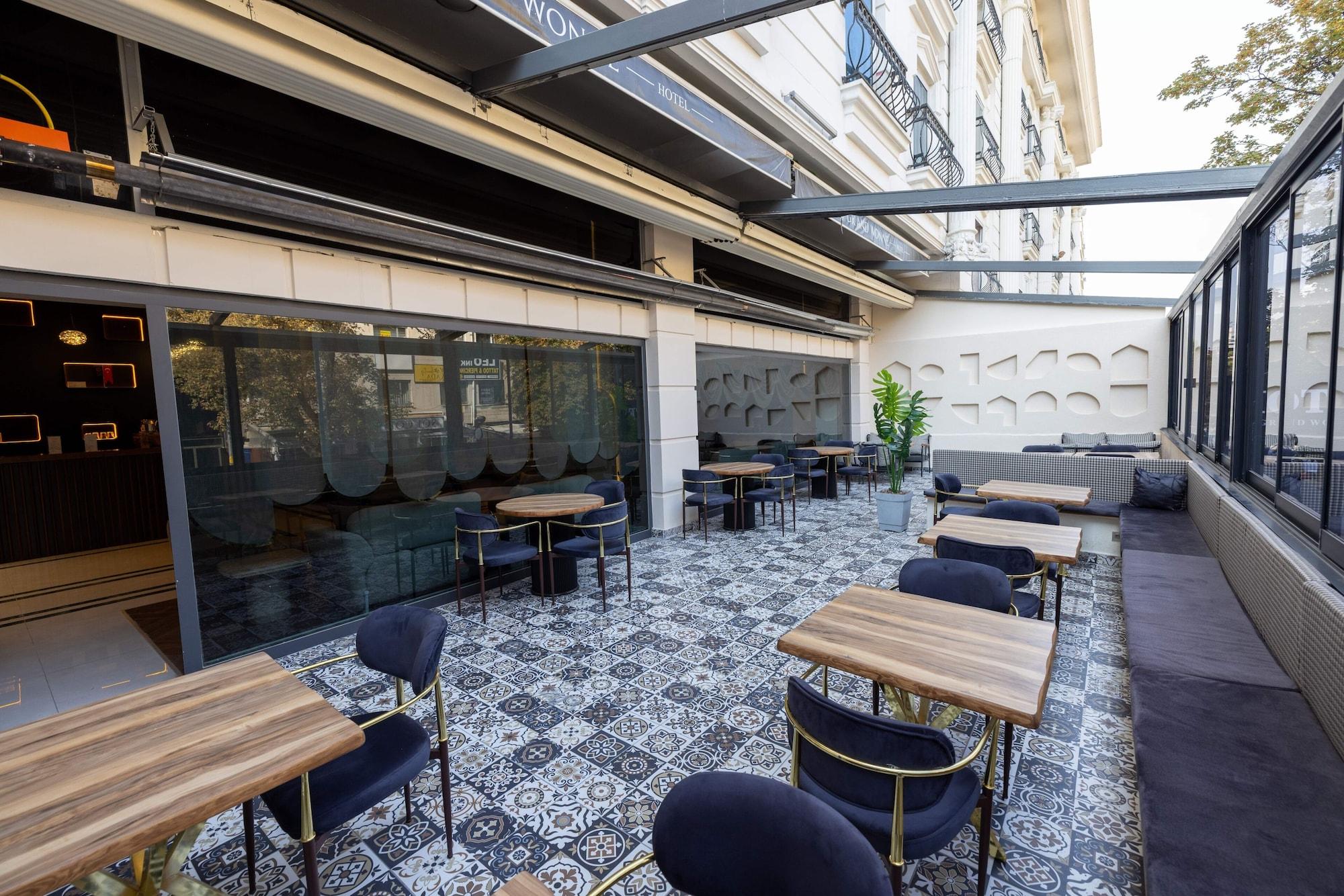 Comodidades del Alojamiento Grand Wonne Hotel