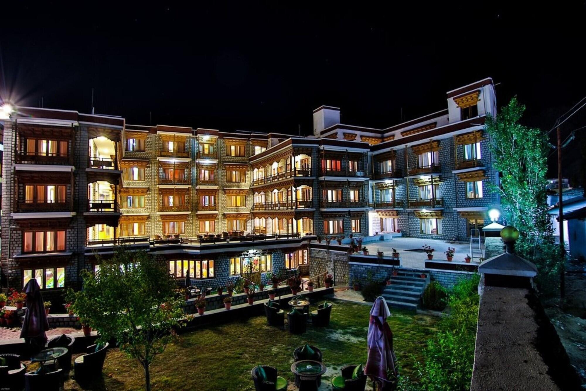 Varios TIH Hotel Shangrila-Ladakh