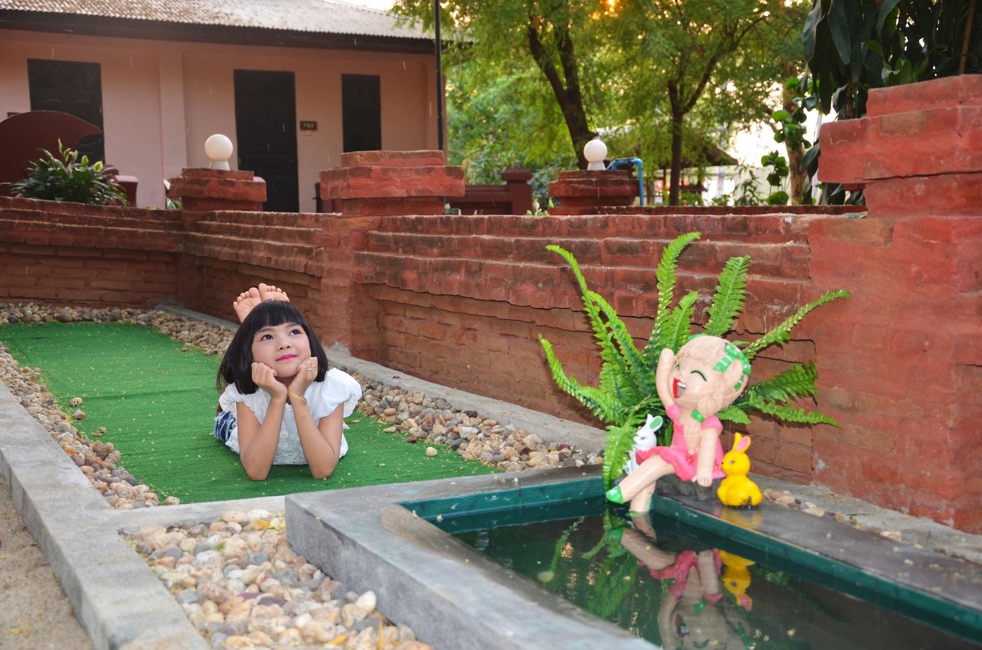 Instalaciones Recreativas Aung Mingalar Hotel