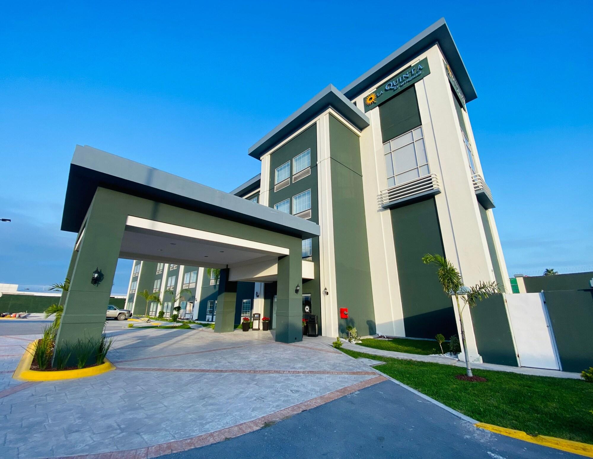 Vista Exterior La Quinta by Wyndham Reynosa